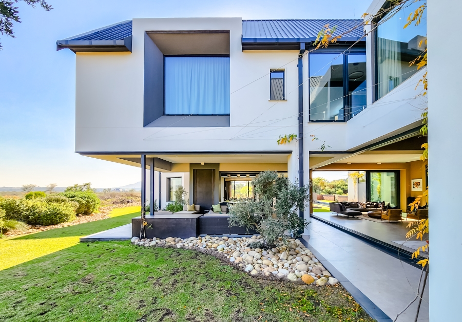 12 Bedroom Property for Sale in Val De Vie Estate Western Cape